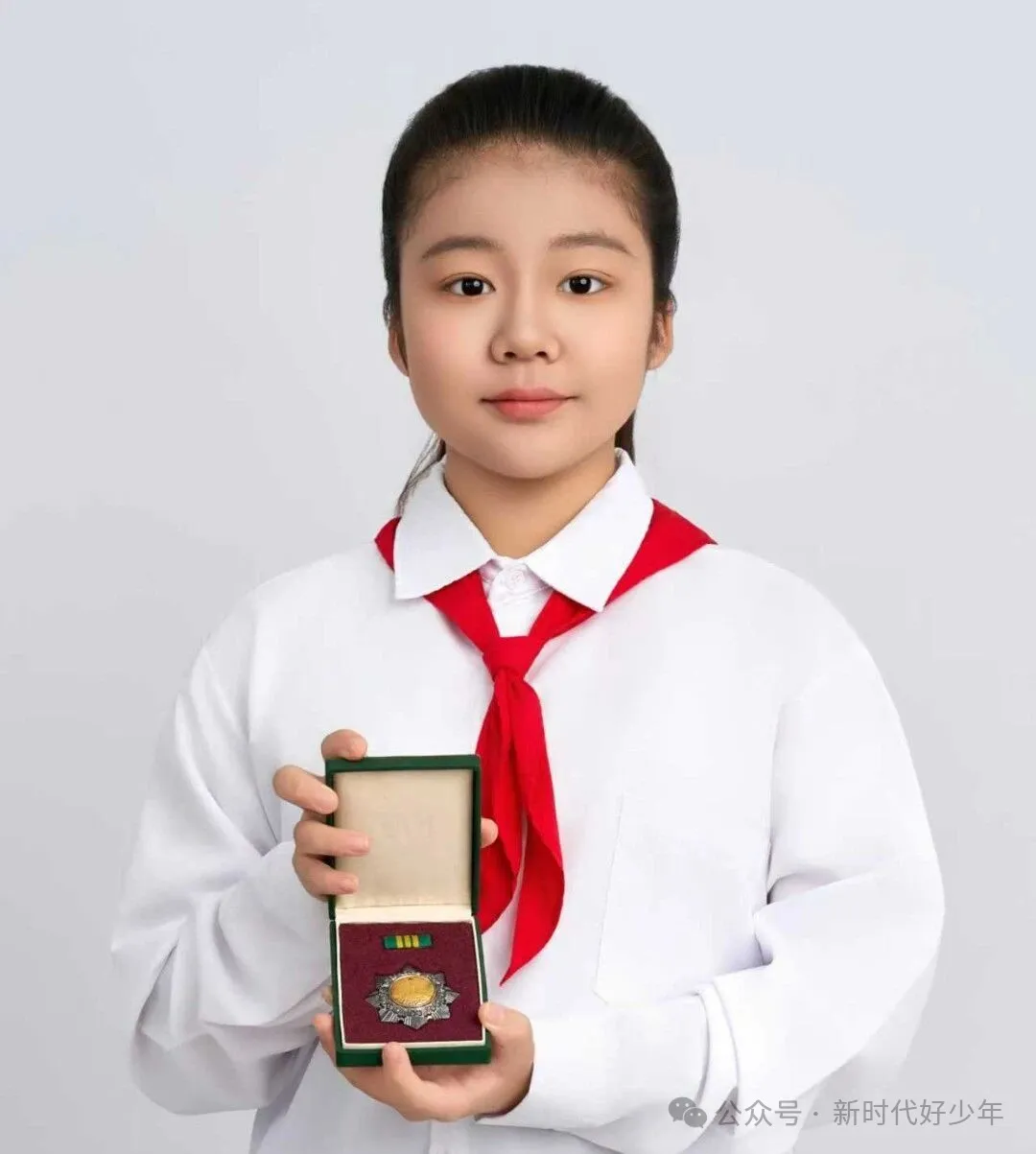 何濛杉 ｜ 征文《红星照我前行：听爷爷讲太爷爷的故事 》