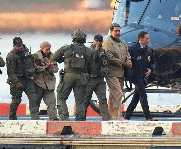 5日，马杜罗在纽约首次出庭，对美方所谓指控表示不认罪 东方IC