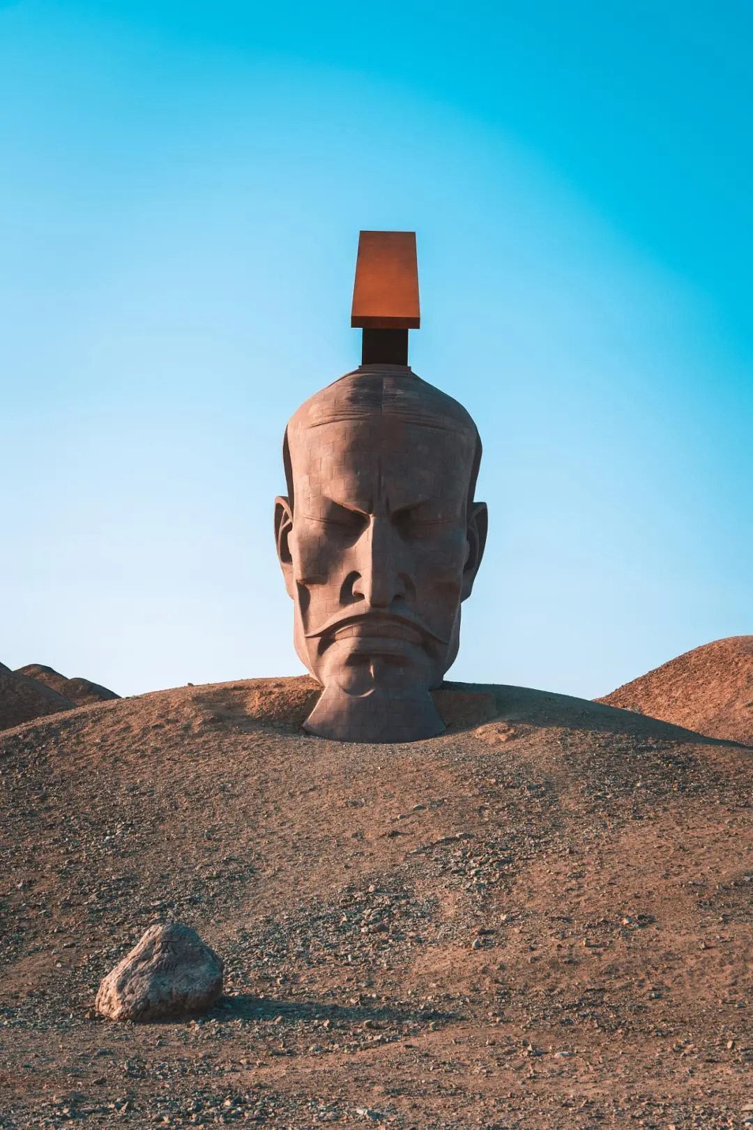 景区雕像被指“活埋汉武帝”，当地官方人士称建成时评价很好